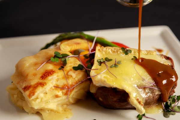   Promotion du vendredi soir Notre doyen à 39$  ...